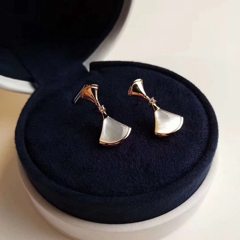 White Shell Skirt Fan-Shaped Earrings/B003