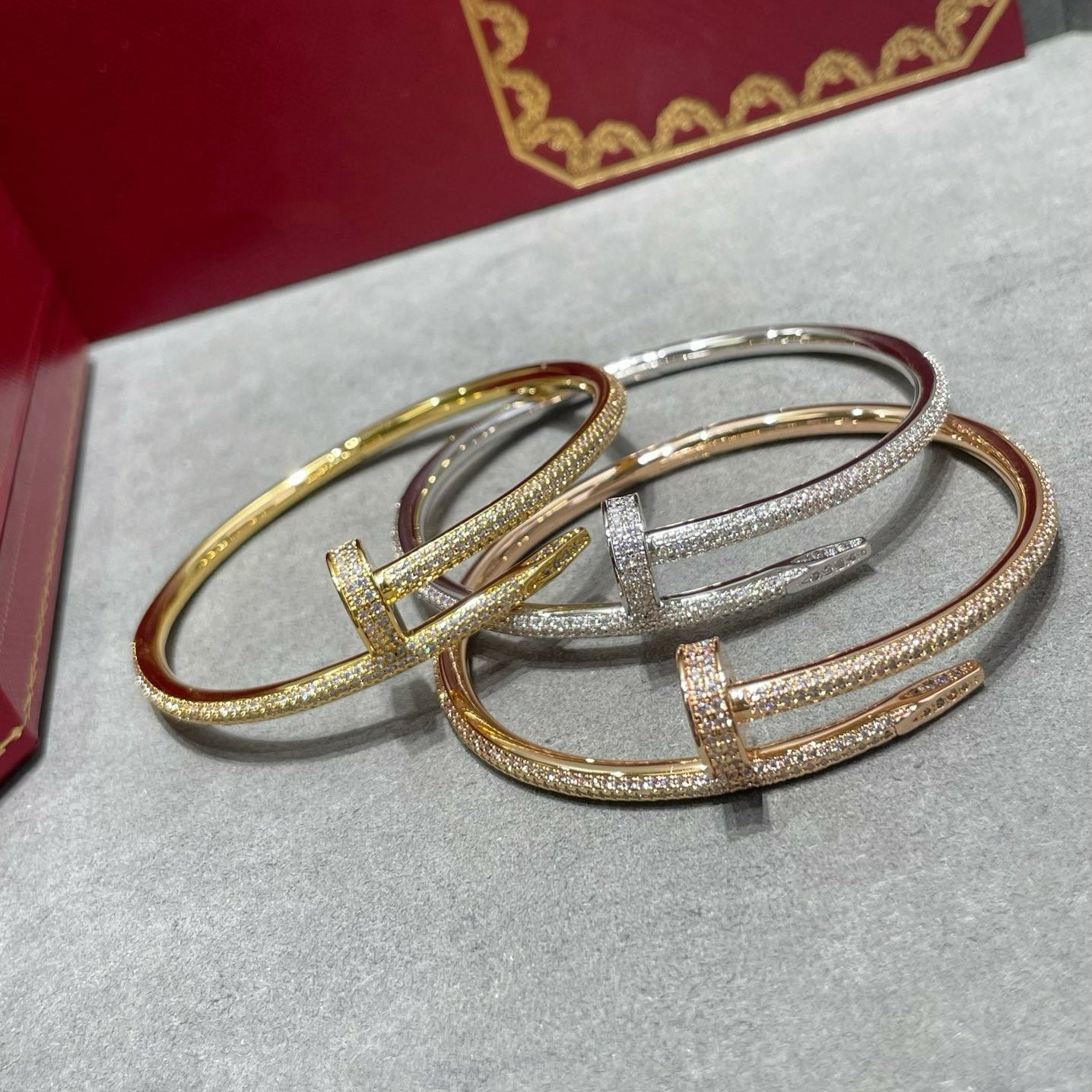 Full diamond nail bracelet / SZ-1016