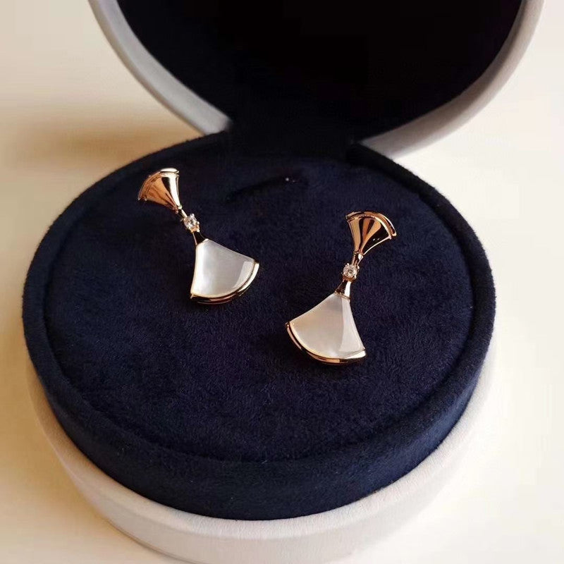 White Shell Skirt Fan-Shaped Earrings/B003
