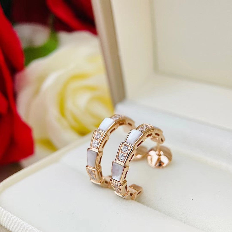 White Shell Snake Earrings/B-005