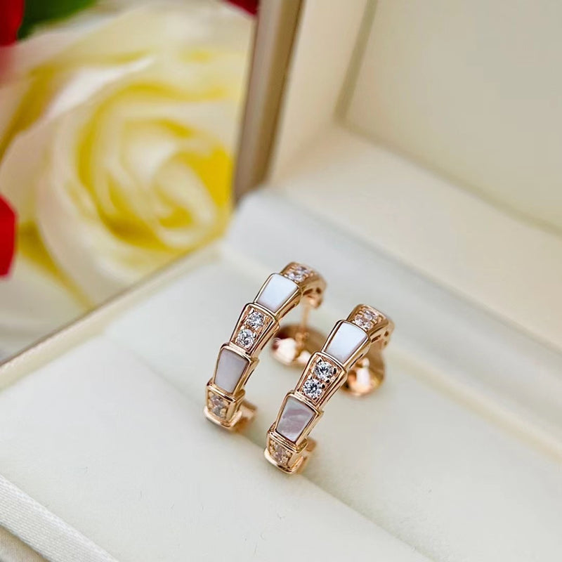 White Shell Snake Earrings/B-005