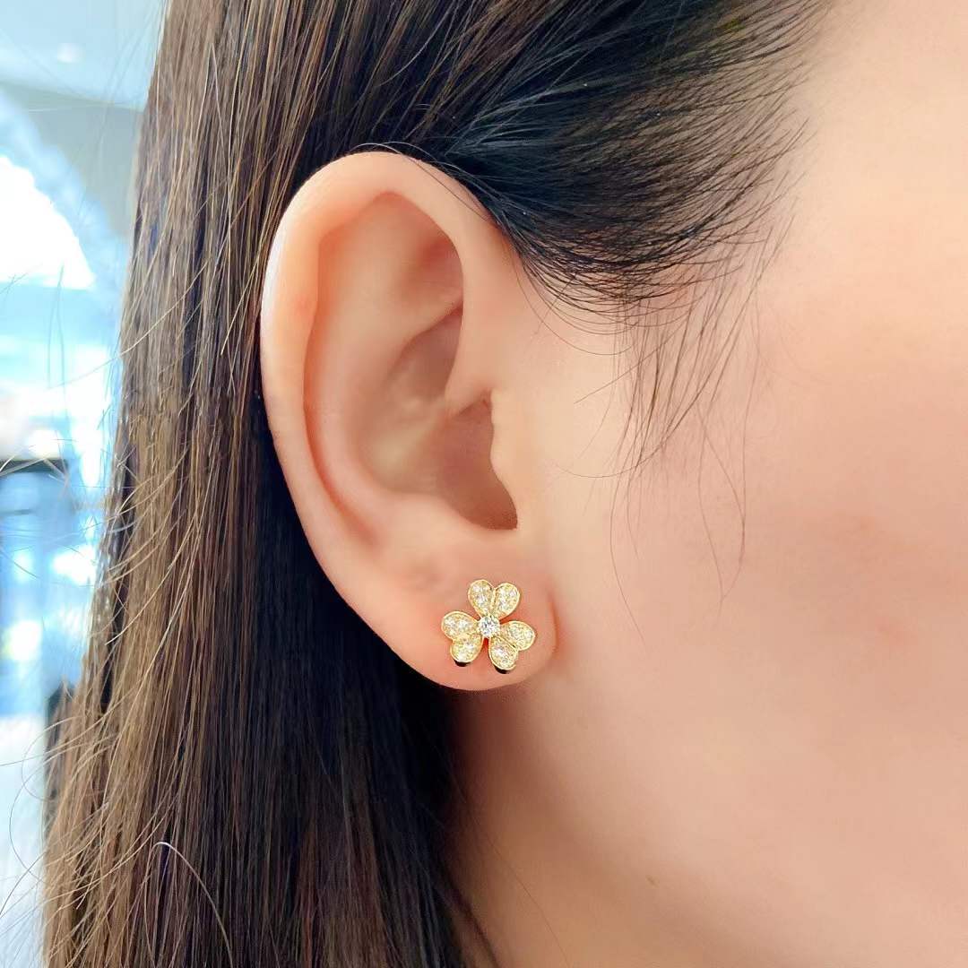 Clover earrings/B-24