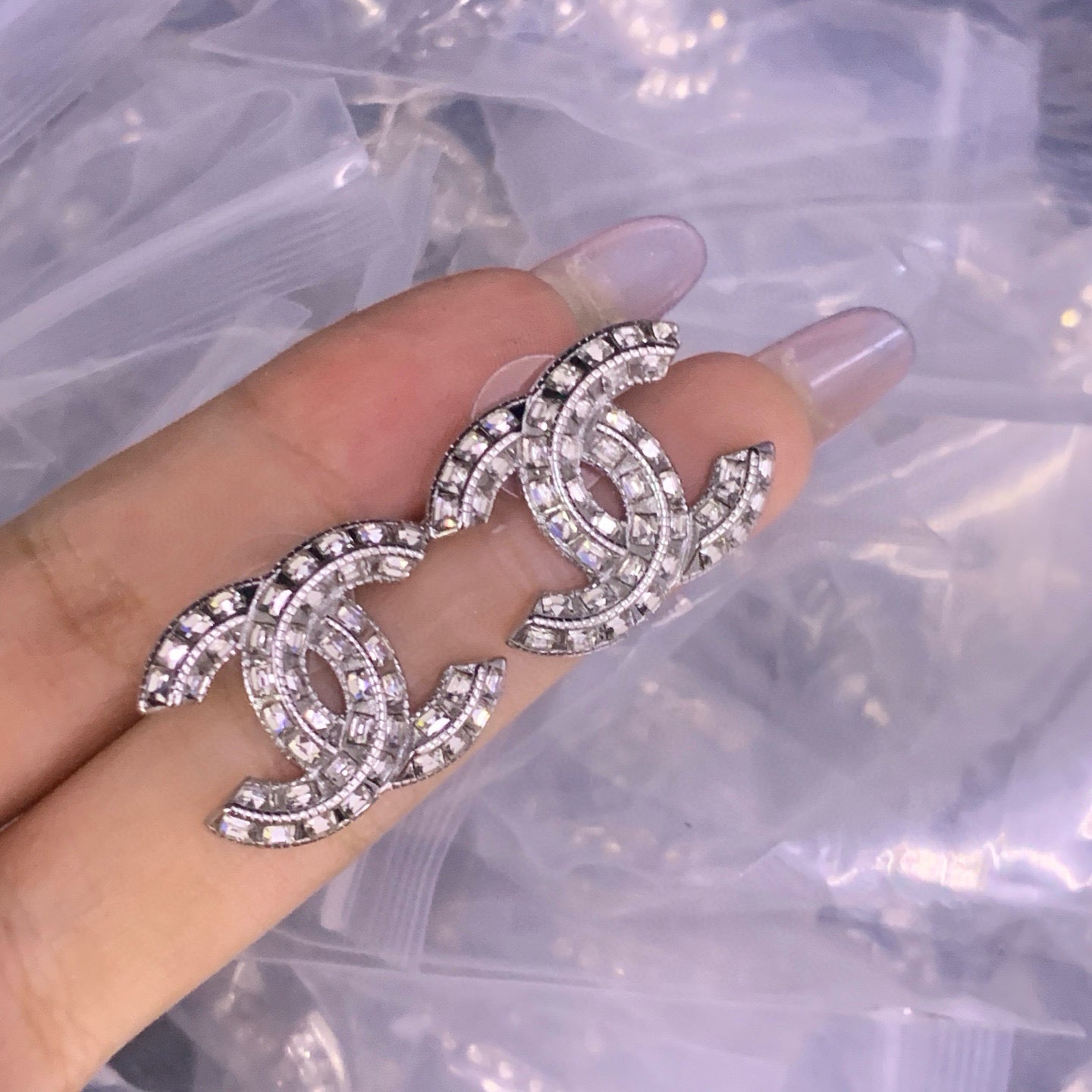 Double C-ear studs/J1010