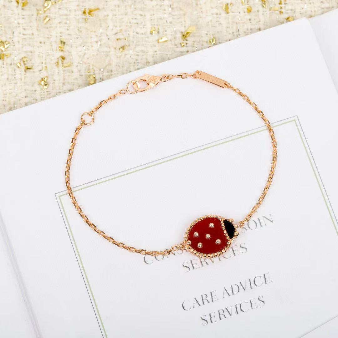 Carnelian Beetle Bracelet/Q-010