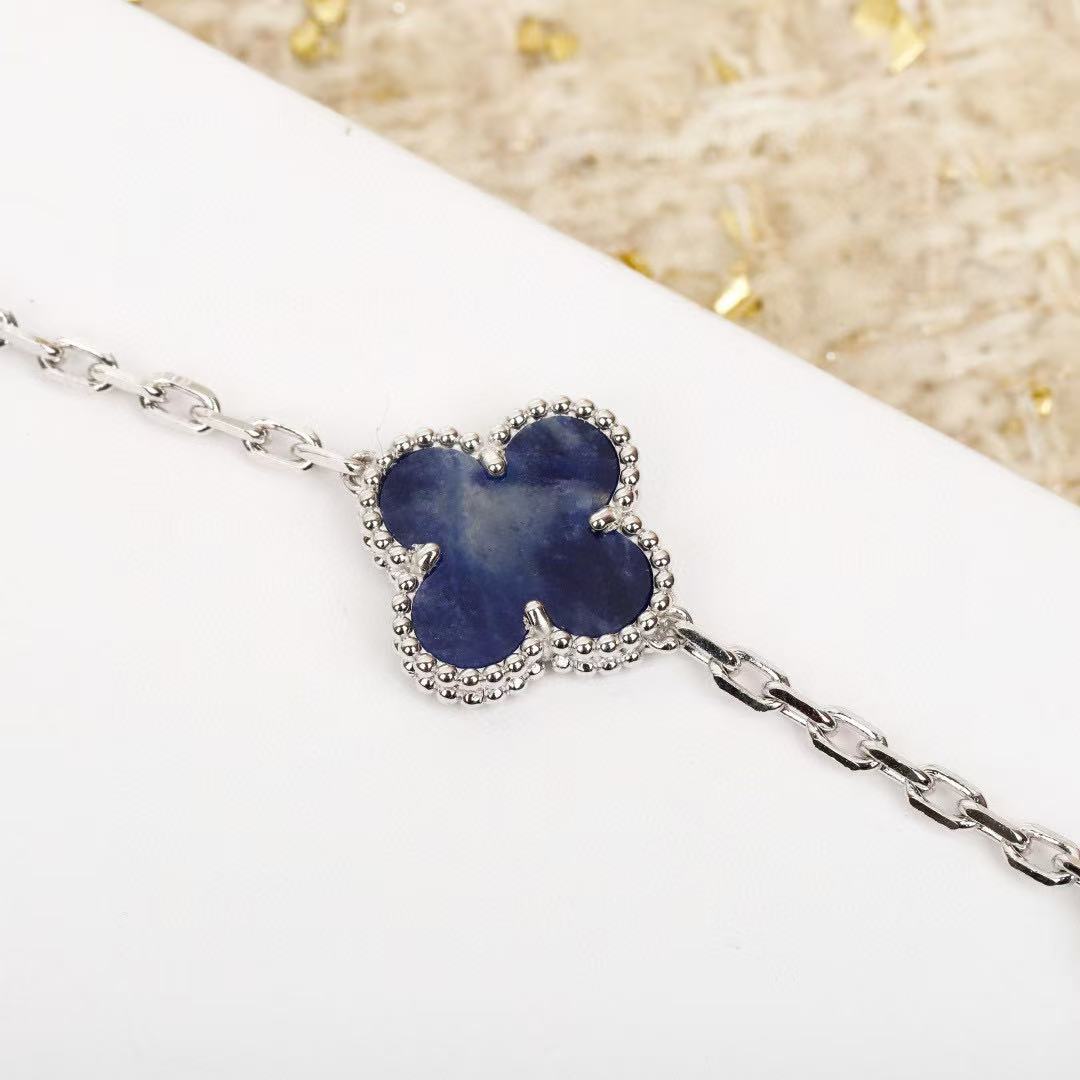 Pietersite five flower bracelet/Q-250