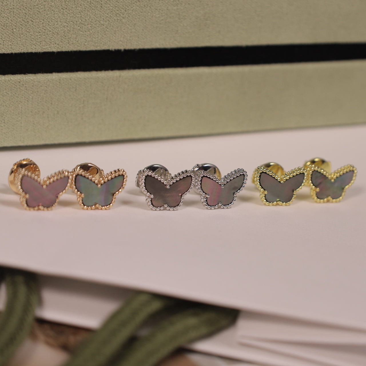 Grey shell butterfly earrings/B-050