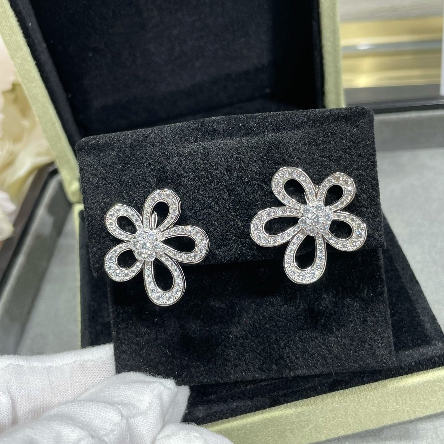 Five petal flower earrings/B-067