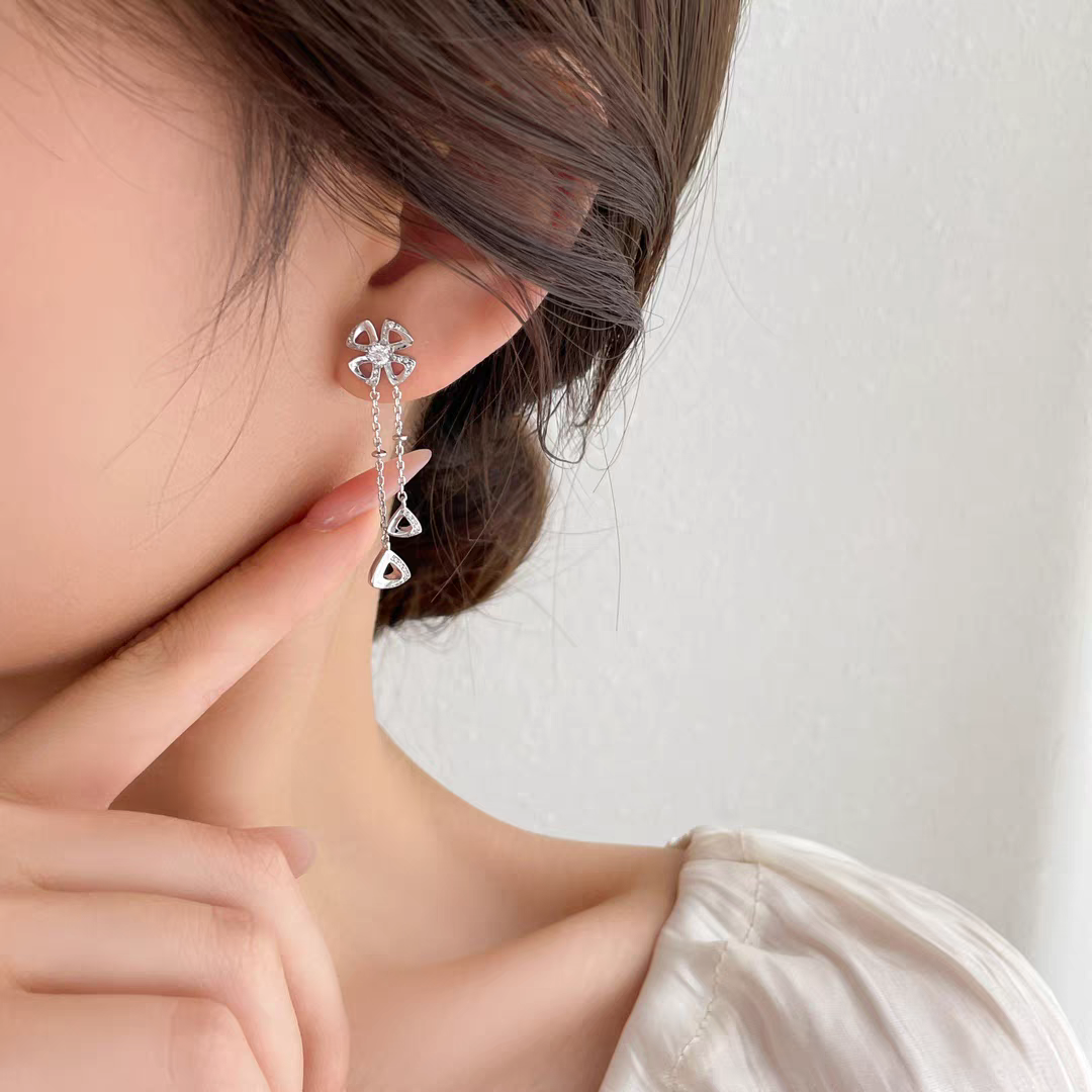 Yongzhan Petal tassel Earrings/B-036
