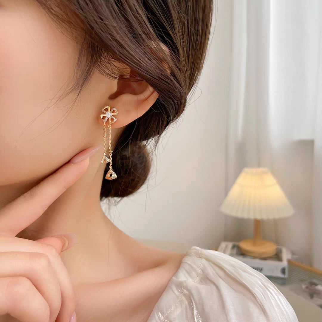 Yongzhan Petal tassel Earrings/B-036