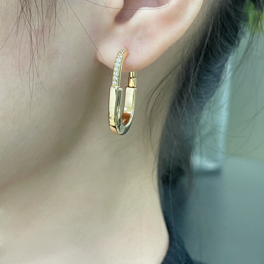 U-shaped earrings/B-073