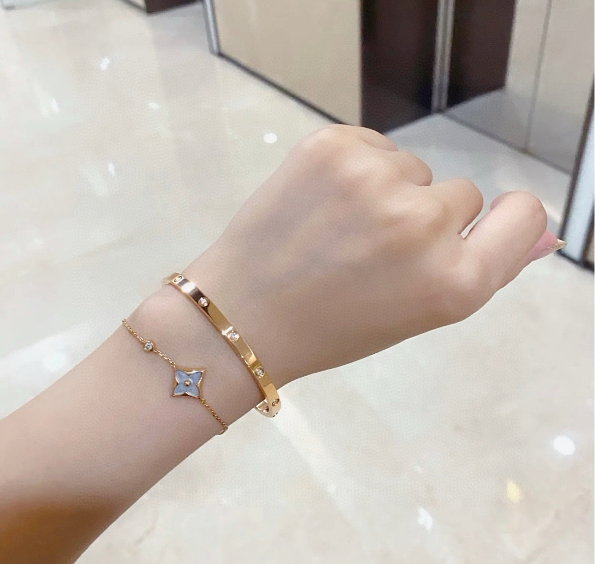 4mm 10 diamond love screw bracelet / SZ-1028