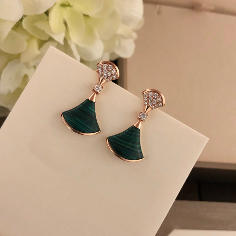 Small skirt fan-shaped earrings/B-009