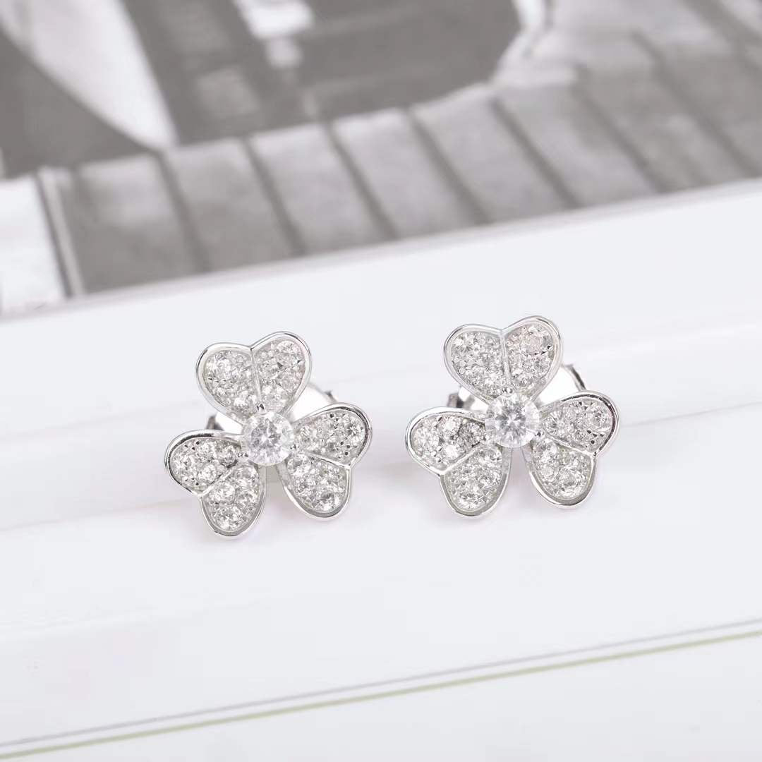 Clover earrings/B-24
