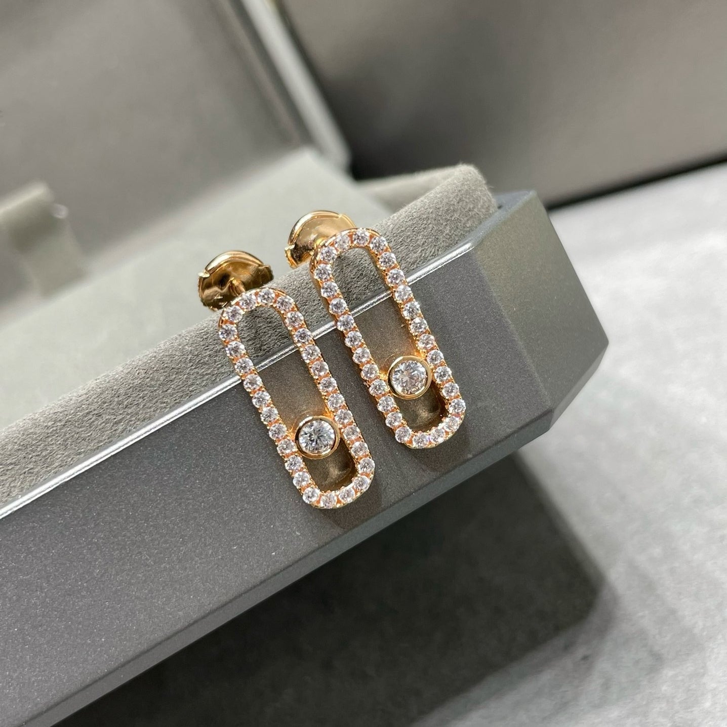 Oval earrings/B-076