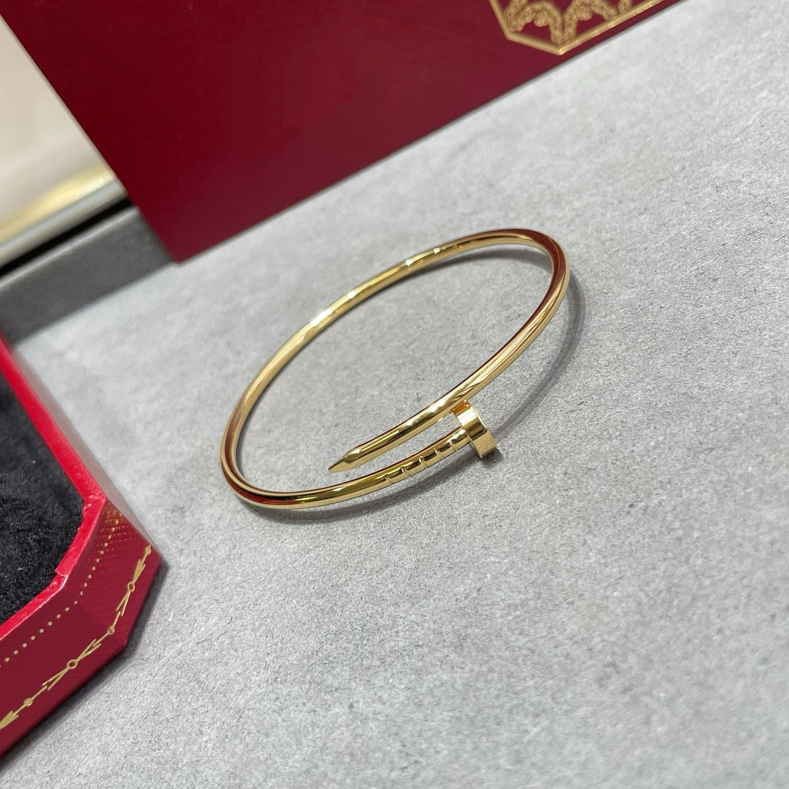 Thin nail bracelet for women /SZ-1010