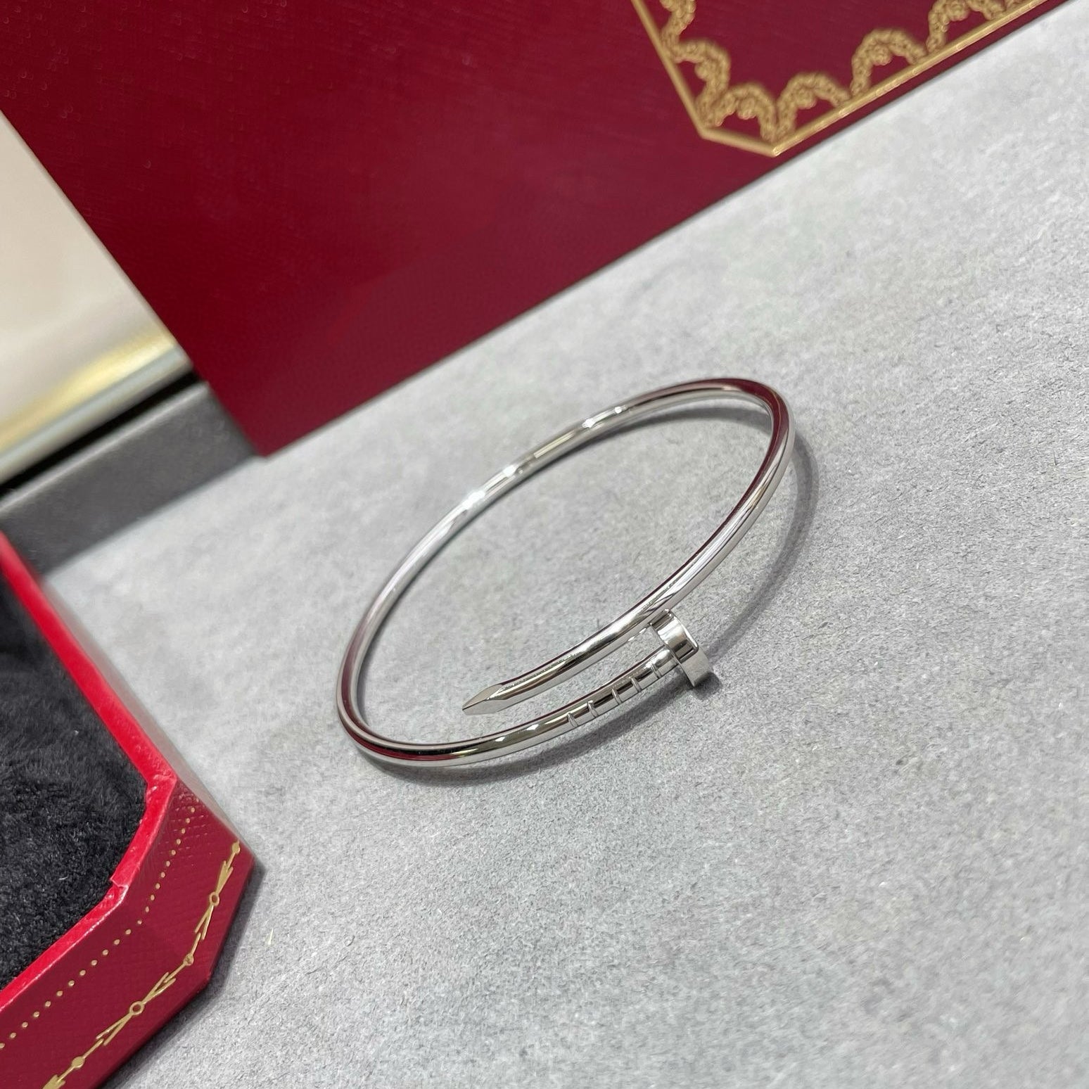 Thin nail bracelet for women /SZ-1010