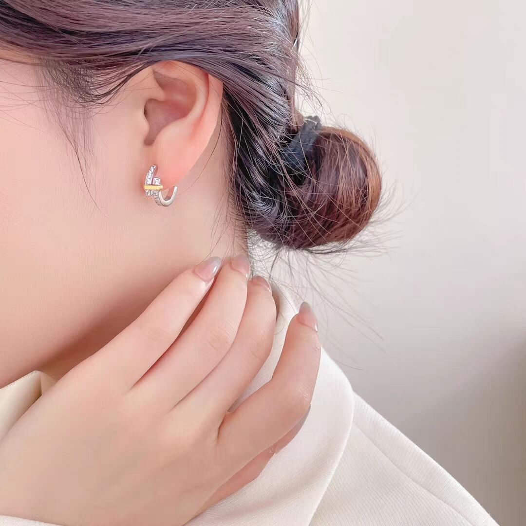 Cross wrap color separated earrings/B-065