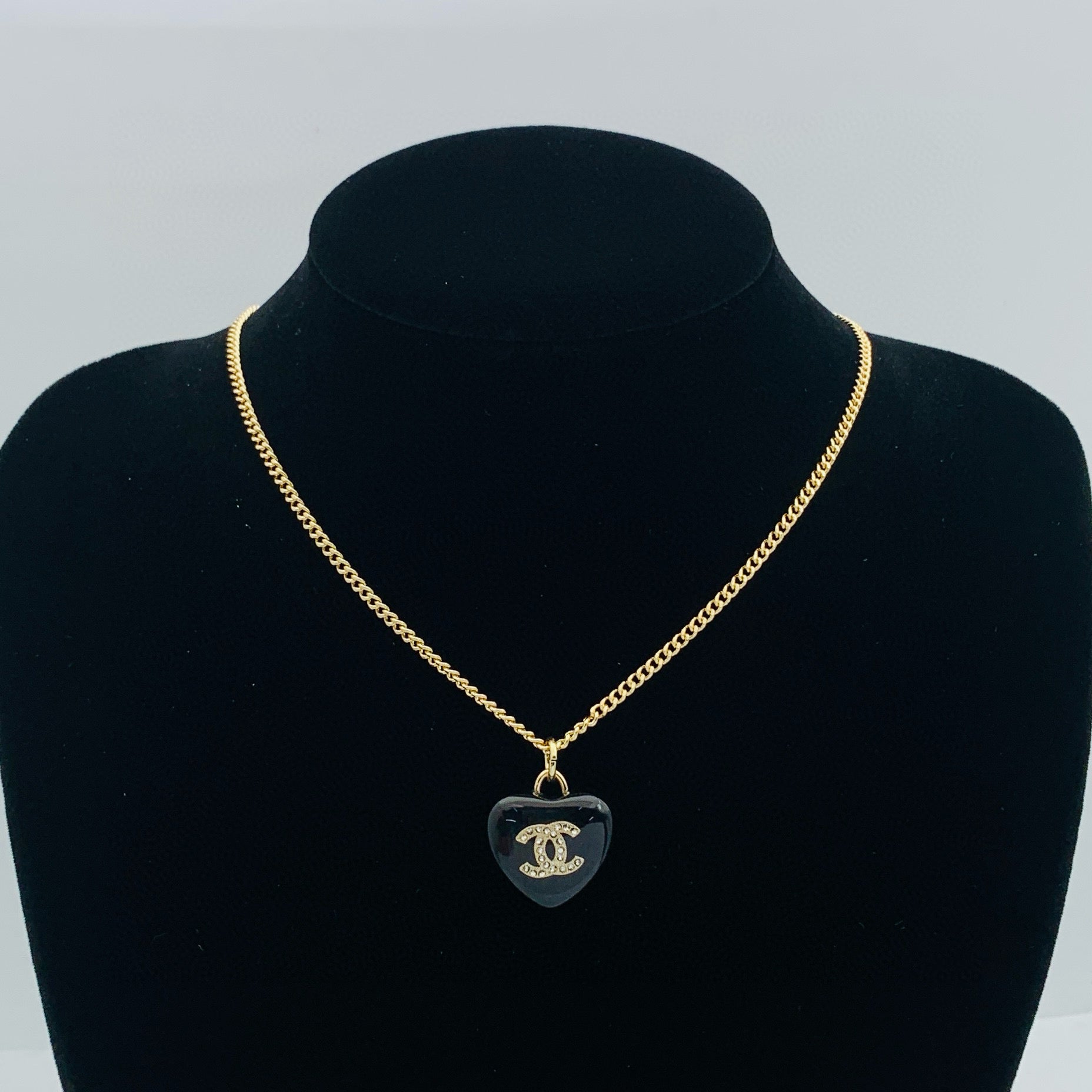 Gold Double C Spade Pendant Necklace Women's Fashion Jewelry - X1003